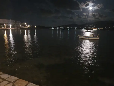 Soulatso harbour at night